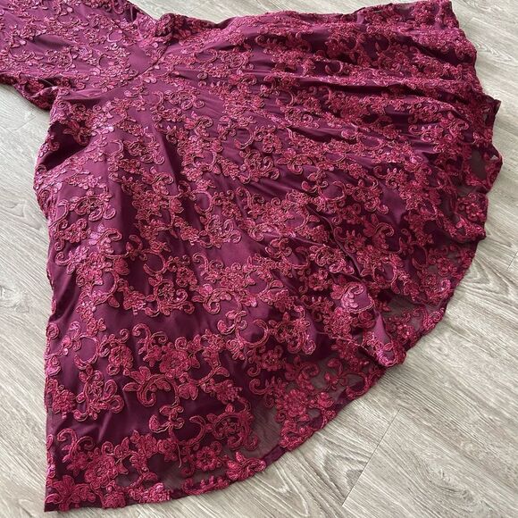Nova Luxe Burgundy Lace Dress - Picture 7 of 12